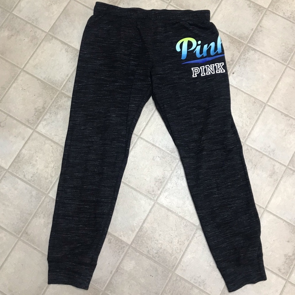 EUC VS PINK L marbled blk joggers with ombré logo